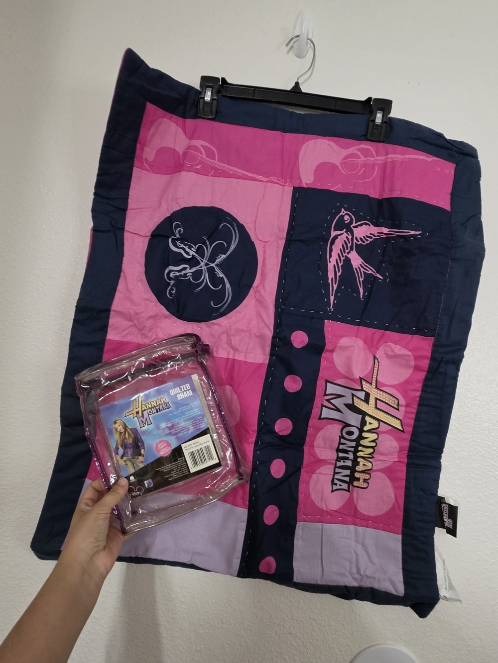 Set 2 Disney Hannah Montana Pillow Shams Pop Rock Hand Stitched 20x26 Vintage - Picture 11 of 16